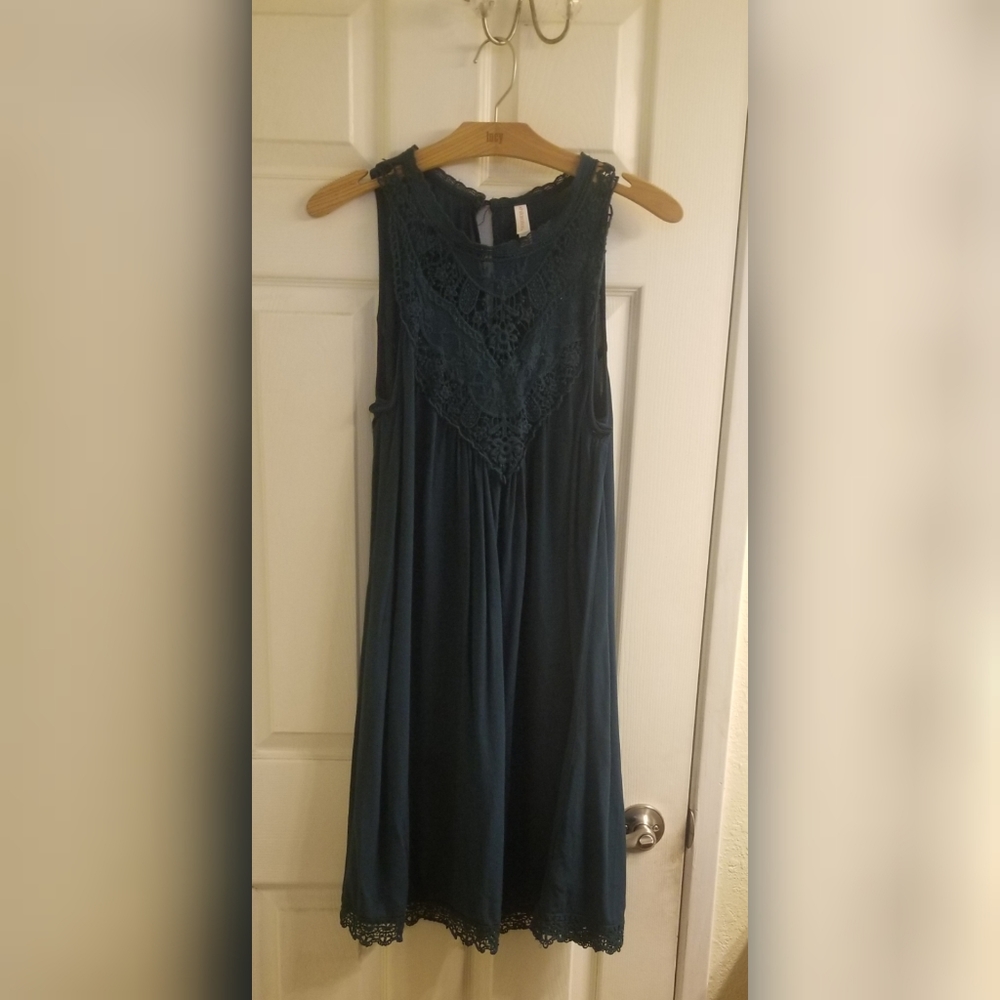 XHILARATION Sleeveless Lace Dress